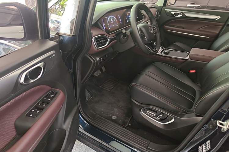 Used GAC Trumpchi M6 2023 PRO 270T DCT Luxury Edition Driver Seat