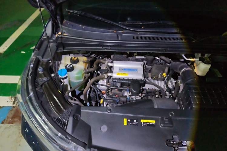 Used GAC Trumpchi M6 2023 PRO 270T DCT Luxury Edition Engine Bay Right