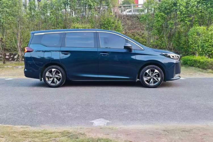 Used GAC Trumpchi M6 2023 PRO 270T DCT Luxury Edition Exterior 5