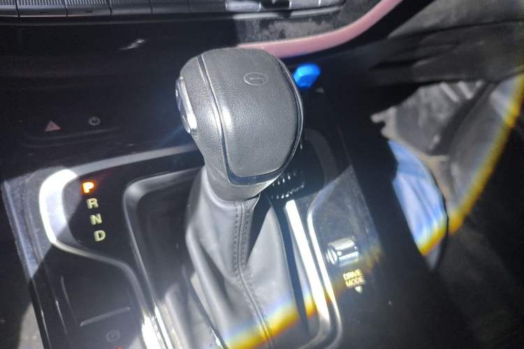 Used GAC Trumpchi M6 2023 PRO 270T DCT Luxury Edition Gear Lever