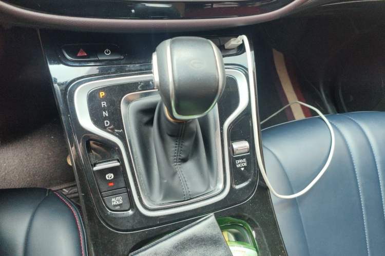 Used GAC Trumpchi M6 2023 PRO 270T DCT Elite Edition Gear Lever