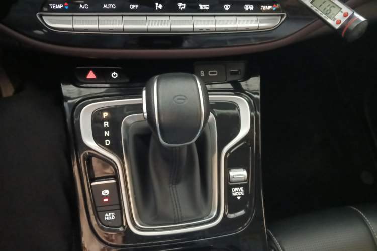 Used GAC Trumpchi M6 2023 PRO 270T DCT Luxury Edition Gear Lever