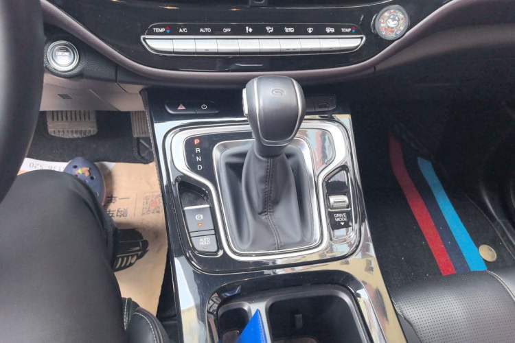 Used GAC Trumpchi M6 2023 PRO 270T DCT Luxury Edition Gear Lever