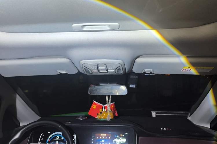 Used GAC Trumpchi M6 2023 PRO 270T DCT Luxury Edition Headliner