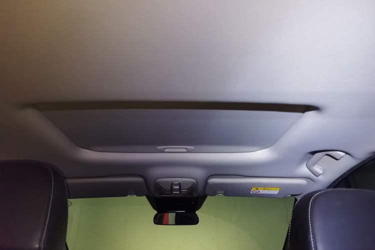 Used GAC Trumpchi M6 2023 PRO 270T DCT Luxury Edition Headliner