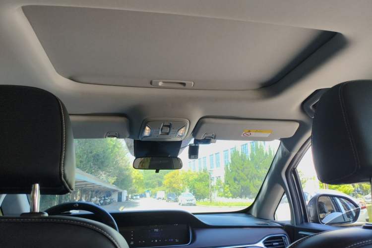 Used GAC Trumpchi M6 2023 PRO 270T DCT Luxury Edition Headliner