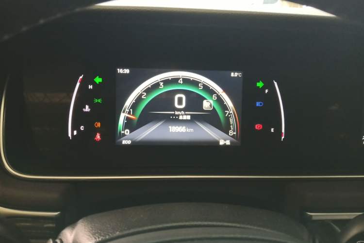 Used GAC Trumpchi M6 2023 PRO 270T DCT Luxury Edition Instrument Cluster