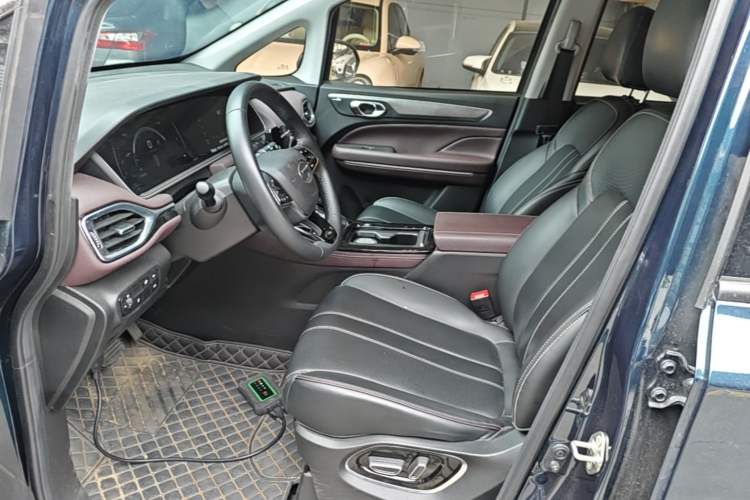 Used GAC Trumpchi M6 2023 PRO 270T DCT Luxury Edition Left Front Seat