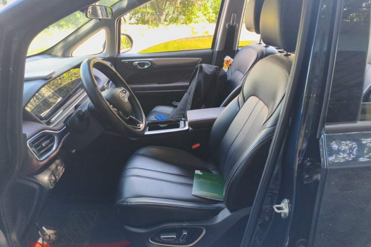 Used GAC Trumpchi M6 2023 PRO 270T DCT Luxury Edition Left Front Seat