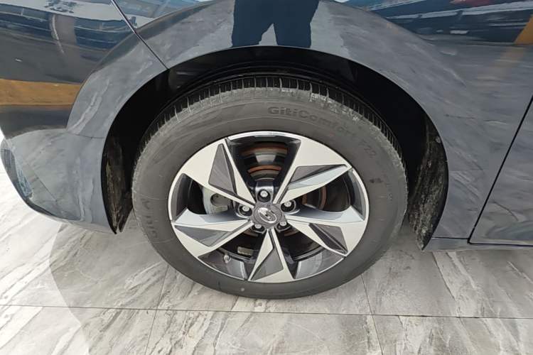 Used GAC Trumpchi M6 2023 PRO 270T DCT Luxury Edition Left Front Wheel Hub