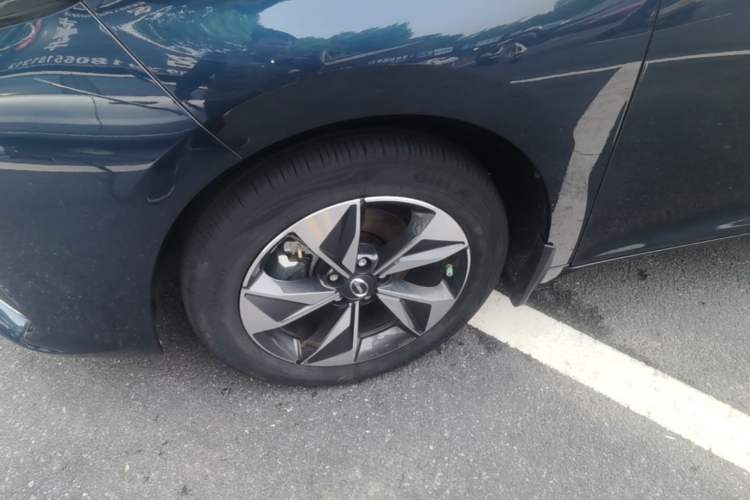 Used GAC Trumpchi M6 2023 PRO 270T DCT Luxury Edition Left Front Wheel Hub