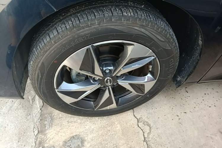 Used GAC Trumpchi M6 2023 PRO 270T DCT Luxury Edition Left Front Wheel Hub