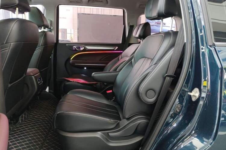 Used GAC Trumpchi M6 2023 PRO 270T DCT Luxury Edition Left Rear Seat