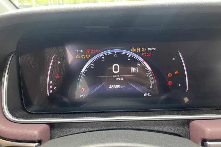 Used GAC Trumpchi M6 2023 PRO 270T DCT Luxury Edition Odometer Close Up