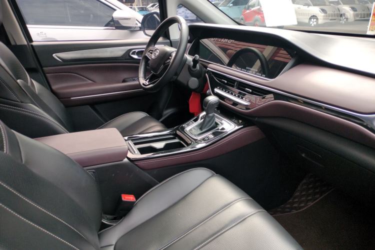 Used GAC Trumpchi M6 2023 PRO 270T DCT Luxury Edition Right Front Seat