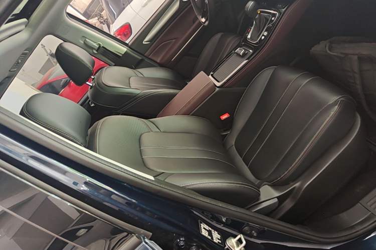 Used GAC Trumpchi M6 2023 PRO 270T DCT Luxury Edition Right Front Seat