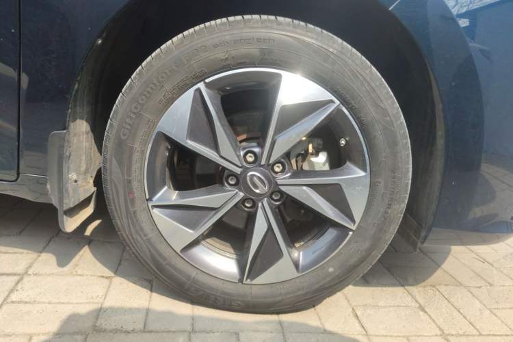 Used GAC Trumpchi M6 2023 PRO 270T DCT Luxury Edition Right Front Wheel Hub
