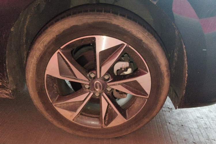 Used GAC Trumpchi M6 2023 PRO 270T DCT Luxury Edition Right Front Wheel Hub