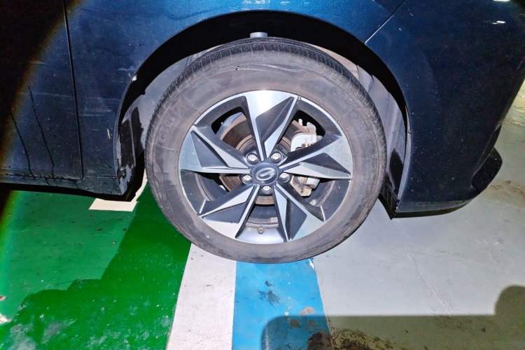 Used GAC Trumpchi M6 2023 PRO 270T DCT Luxury Edition Right Front Wheel Hub