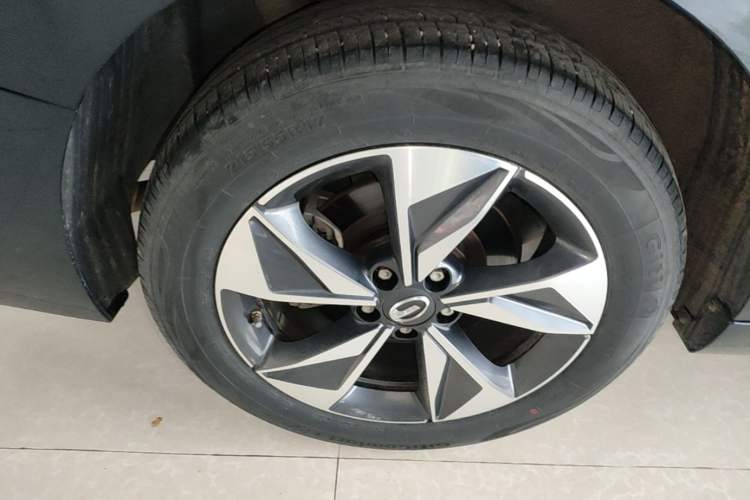Used GAC Trumpchi M6 2023 PRO 270T DCT Luxury Edition Right Rear Wheel Hub