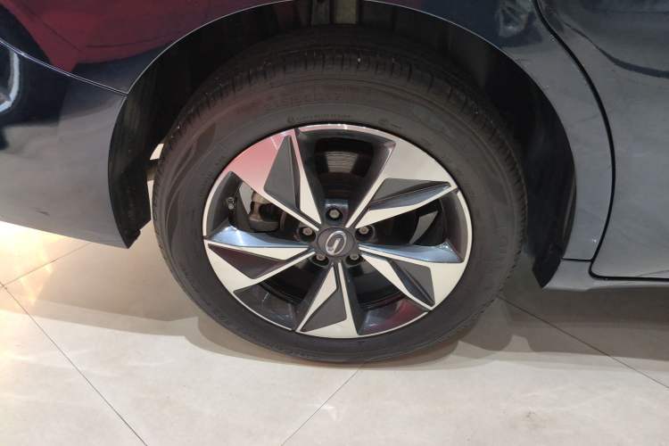 Used GAC Trumpchi M6 2023 PRO 270T DCT Luxury Edition Right Rear Wheel Hub
