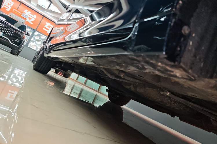 Used GAC Trumpchi M6 2023 PRO 270T DCT Luxury Edition Right Side Sill