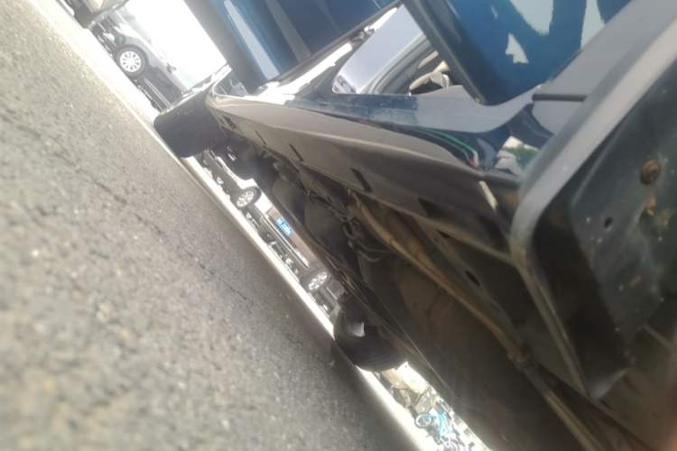 Used GAC Trumpchi M6 2023 PRO 270T DCT Luxury Edition Right Side Sill