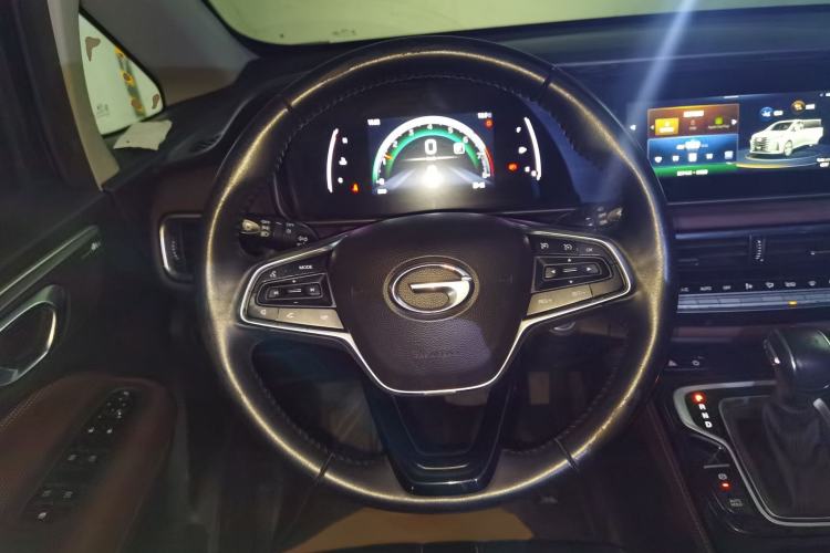 Used GAC Trumpchi M6 2023 PRO 270T DCT Luxury Edition Steering Wheel