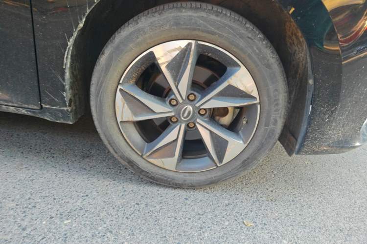 Used GAC Trumpchi M6 2023 PRO 270T DCT Luxury Edition Right Front Wheel Hub