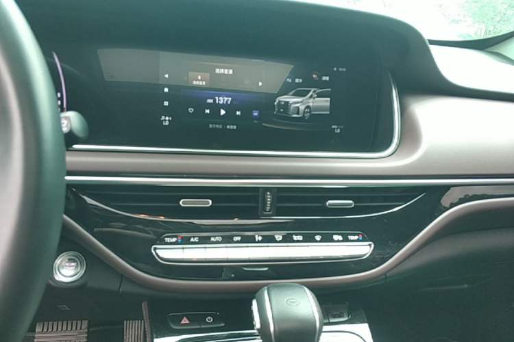 Used GAC Trumpchi M6 2023 PRO 270T DCT Luxury Edition Audio And AC Panel