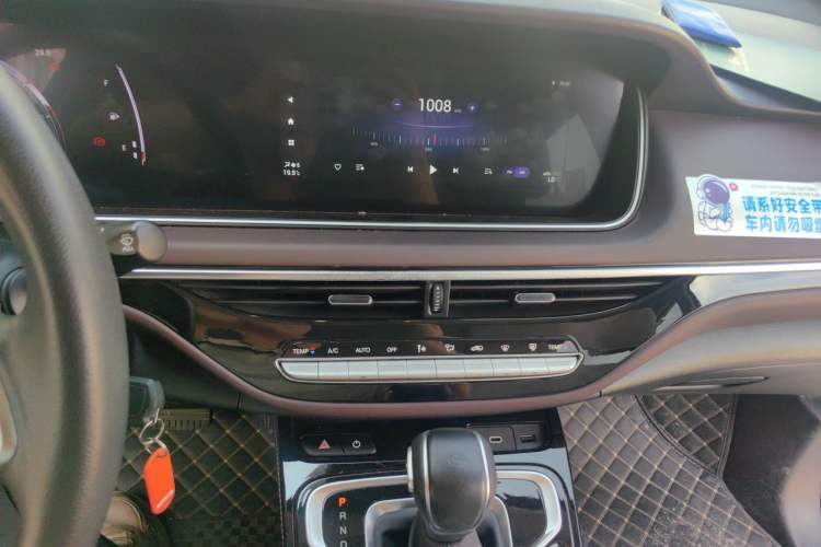 Used GAC Trumpchi M6 2023 PRO 270T DCT Elite Edition Audio And AC Panel