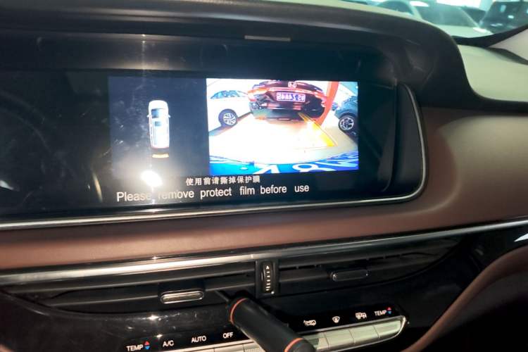 Used GAC Trumpchi M6 2023 PRO 270T DCT Luxury Edition Audio And AC Panel