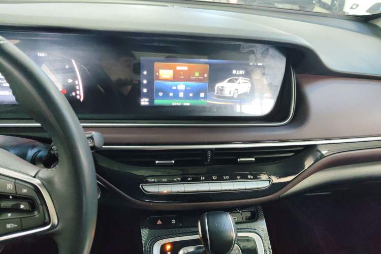 Used GAC Trumpchi M6 2023 PRO 270T DCT Luxury Edition Audio And AC Panel