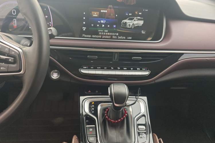 Used GAC Trumpchi M6 2023 PRO 270T DCT Luxury Edition Audio And AC Panel