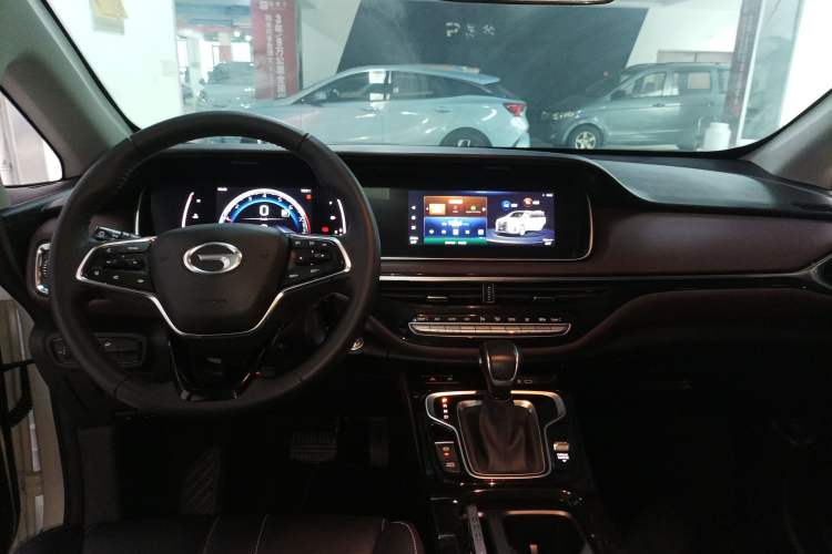 Used GAC Trumpchi M6 2023 PRO 270T DCT Luxury Edition Audio And AC Panel