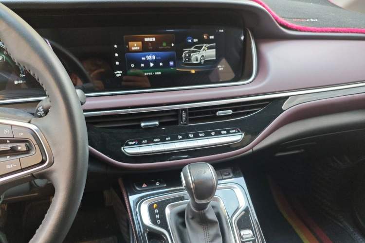 Used GAC Trumpchi M6 2023 PRO 270T DCT Luxury Edition Audio And AC Panel