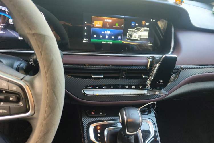 Used GAC Trumpchi M6 2023 PRO 270T DCT Luxury Edition Audio And AC Panel