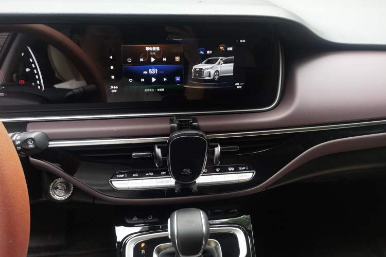 Used GAC Trumpchi M6 2023 PRO 270T DCT Luxury Edition Audio And AC Panel