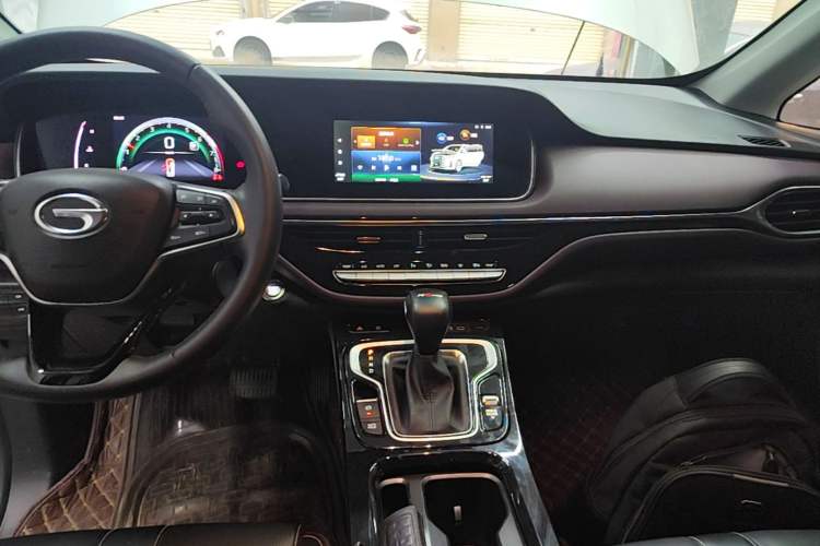 Used GAC Trumpchi M6 2023 PRO 270T DCT Luxury Edition Audio And AC Panel