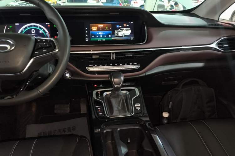 Used GAC Trumpchi M6 2023 PRO 270T DCT Luxury Edition Audio And AC Panel