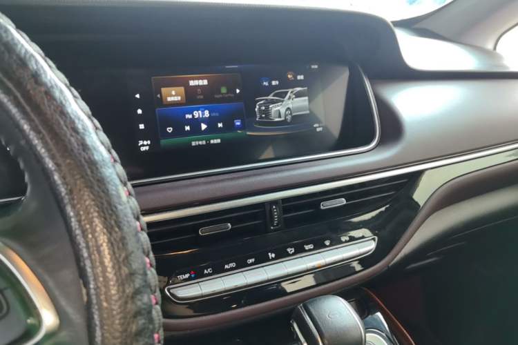 Used GAC Trumpchi M6 2023 PRO 270T DCT Luxury Edition Audio And AC Panel