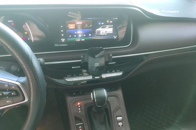 Used GAC Trumpchi M6 2023 PRO 270T DCT Luxury Edition Audio And AC Panel