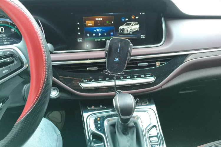 Used GAC Trumpchi M6 2023 PRO 270T DCT Luxury Edition Audio And AC Panel