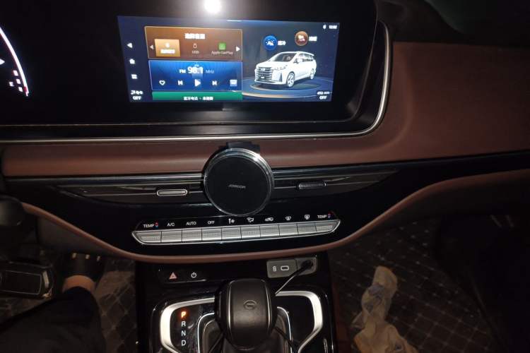 Used GAC Trumpchi M6 2023 PRO 270T DCT Elite Edition Audio And AC Panel