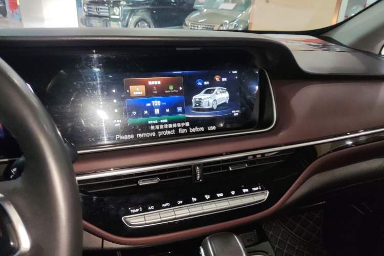 Used GAC Trumpchi M6 2023 PRO 270T DCT Luxury Edition Audio And AC Panel