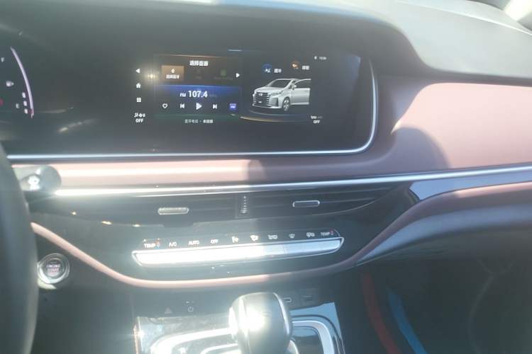 Used GAC Trumpchi M6 2023 PRO 270T DCT Luxury Edition Audio And AC Panel