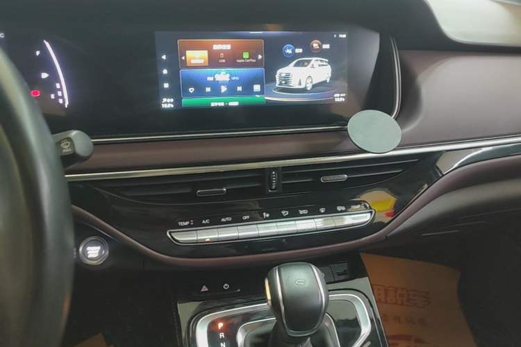 Used GAC Trumpchi M6 2023 PRO 270T DCT Luxury Edition Audio And AC Panel