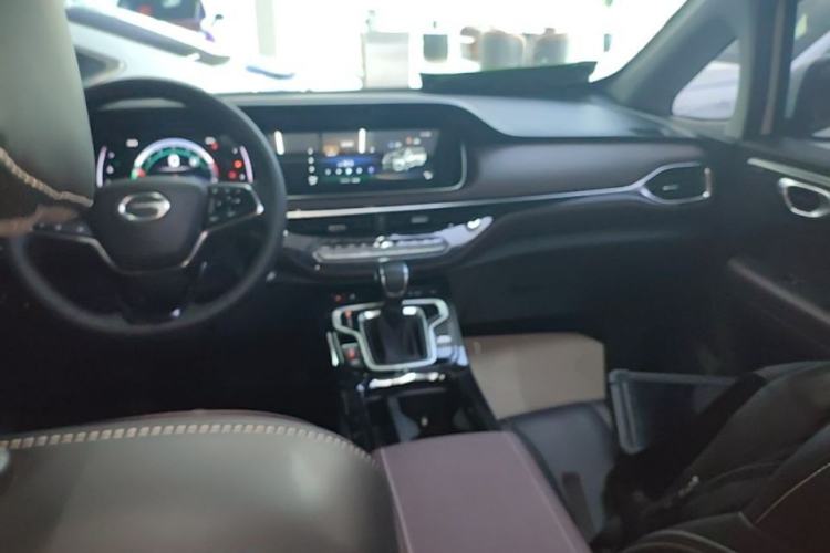 Used GAC Trumpchi M6 2023 PRO 270T DCT Luxury Edition Center Console