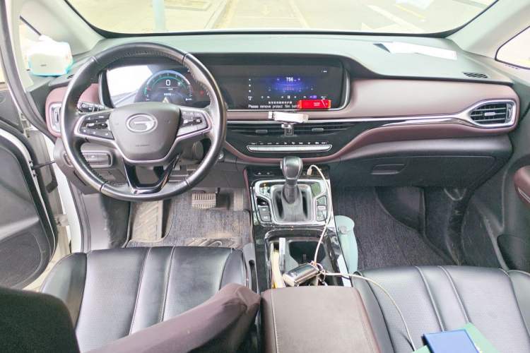 Used GAC Trumpchi M6 2023 PRO 270T DCT Luxury Edition Center Console