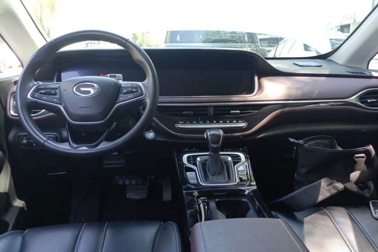 Used GAC Trumpchi M6 2023 PRO 270T DCT Luxury Edition Center Console